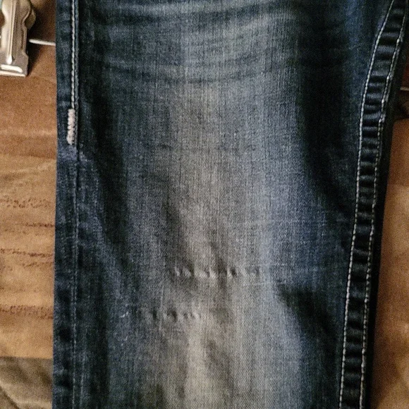 Vigoss Blue Jeans with Embellished Pockets Size 7/9 - Picture 15 of 15